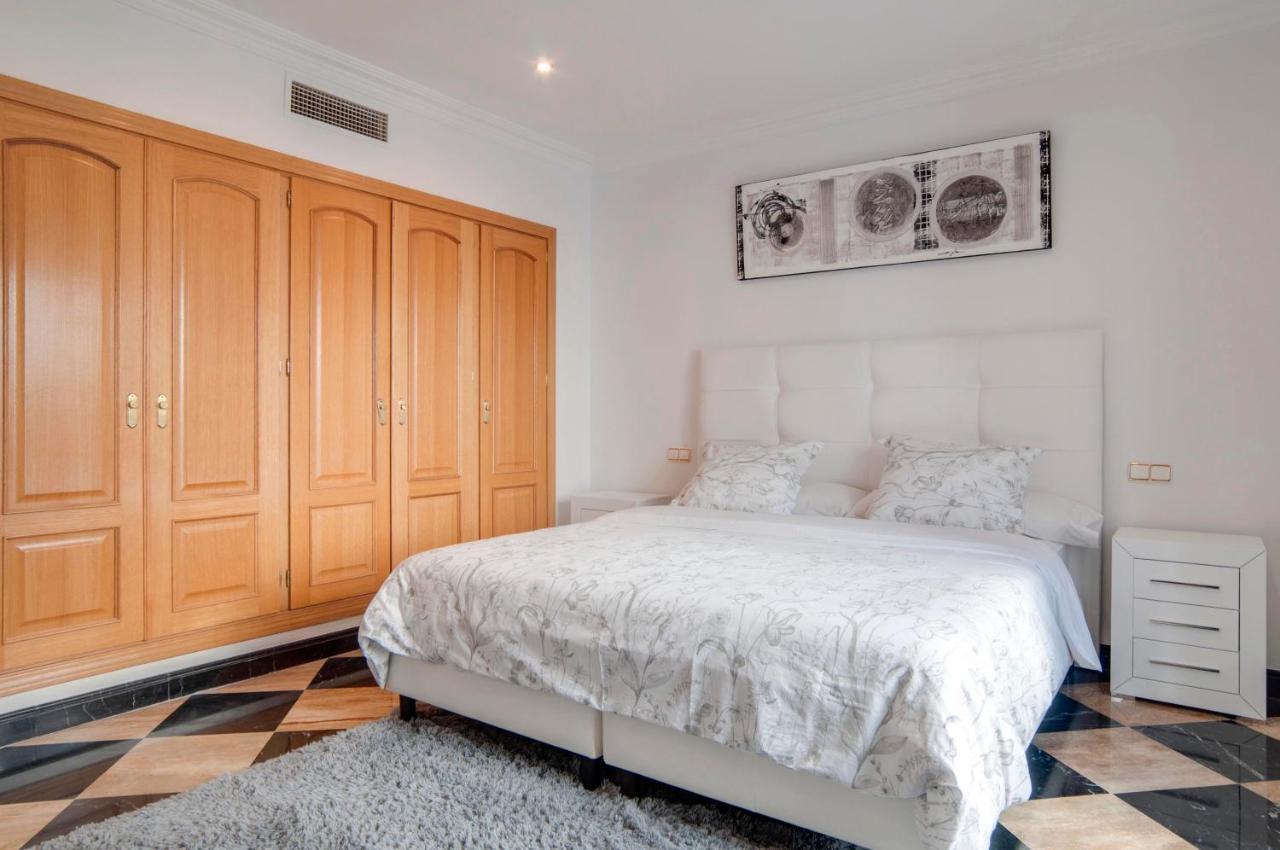Apartment 218 Puerto Banus Front Line 270 Meters Marbella